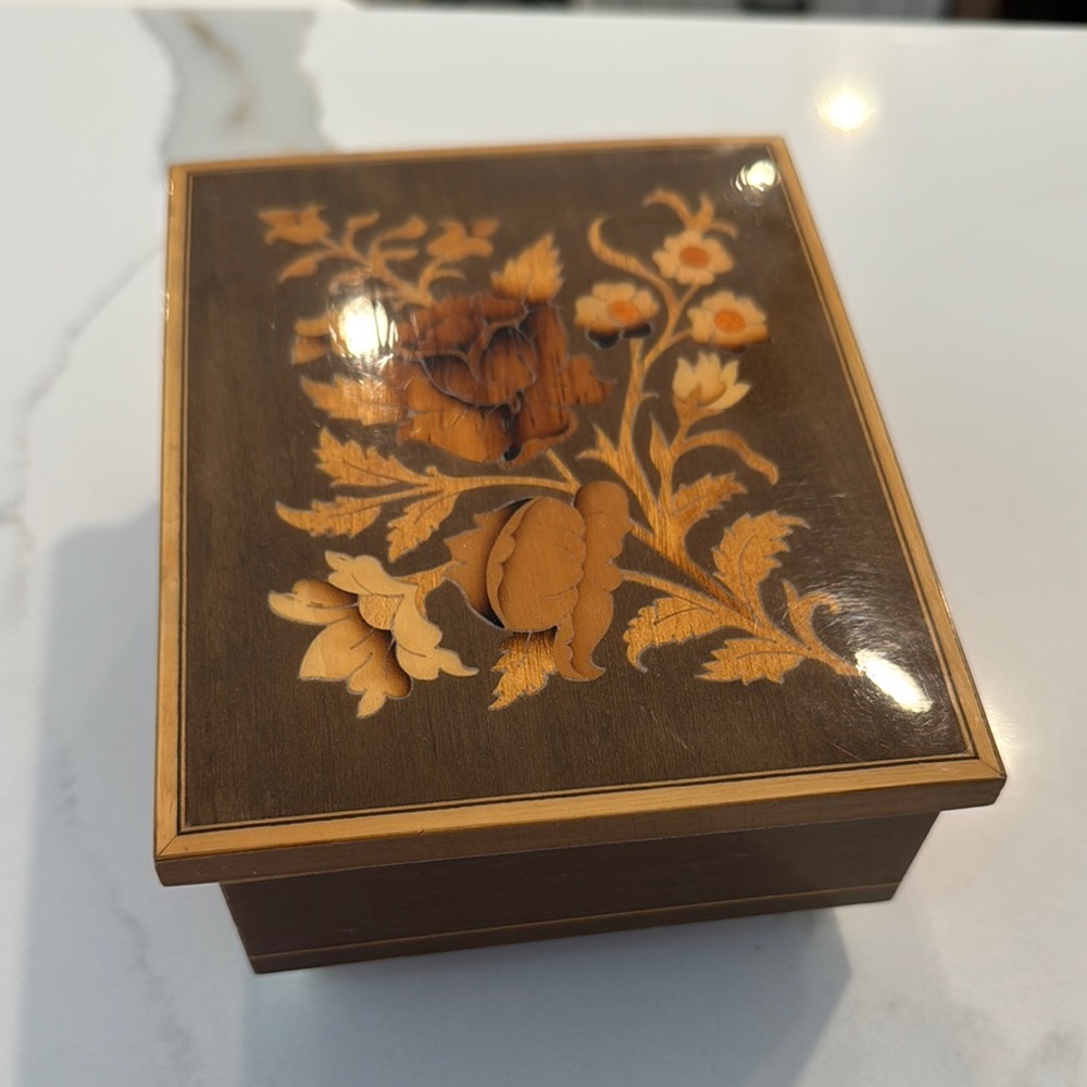 Floral Inlay Wooden music Box